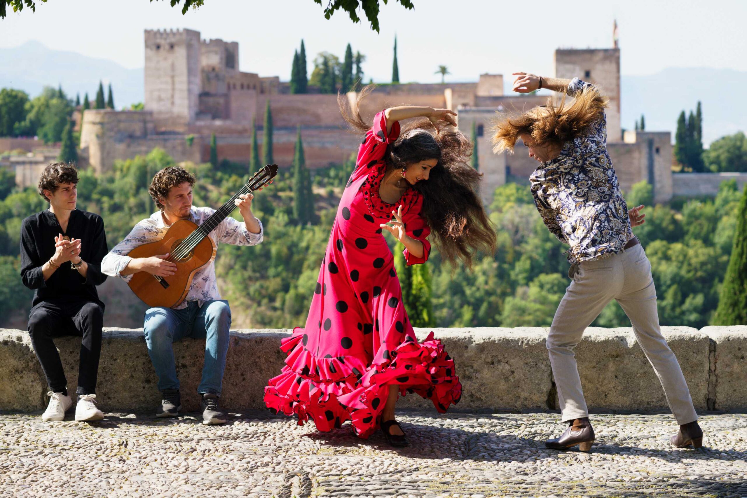 spain-granada-alhambra-flamenco-dancing