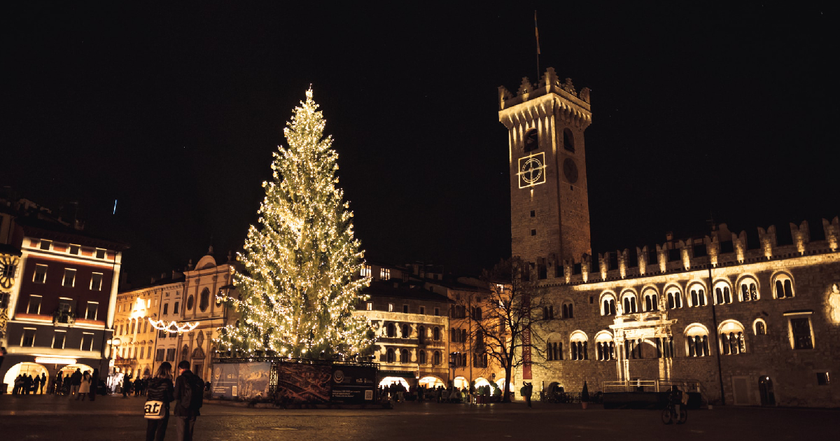 natale-a-trento-piazza-duomo-social